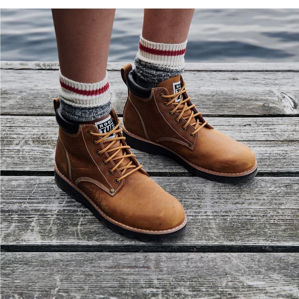 GUC Roots TUFF boots sz 6